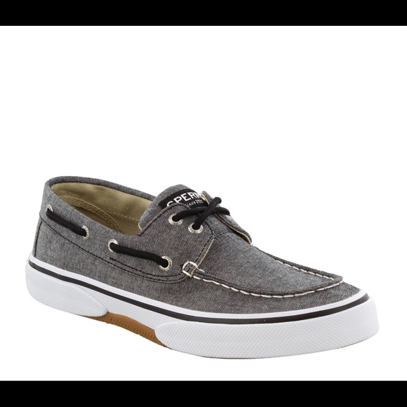 sperry halyard lace up